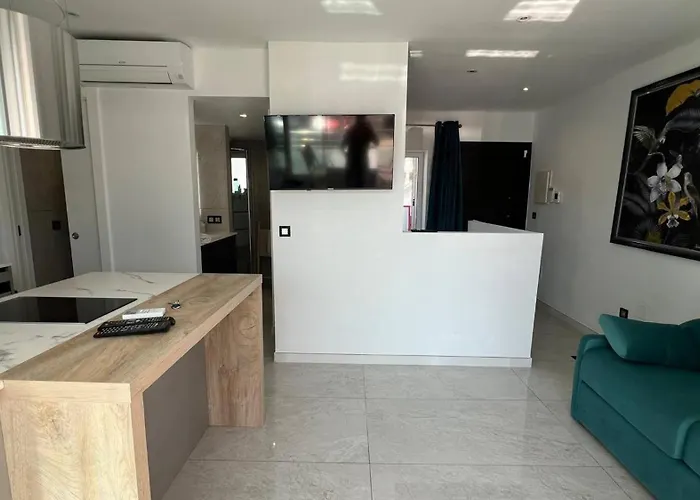 Precioso Estudio Al Lado Playa Av-63 *