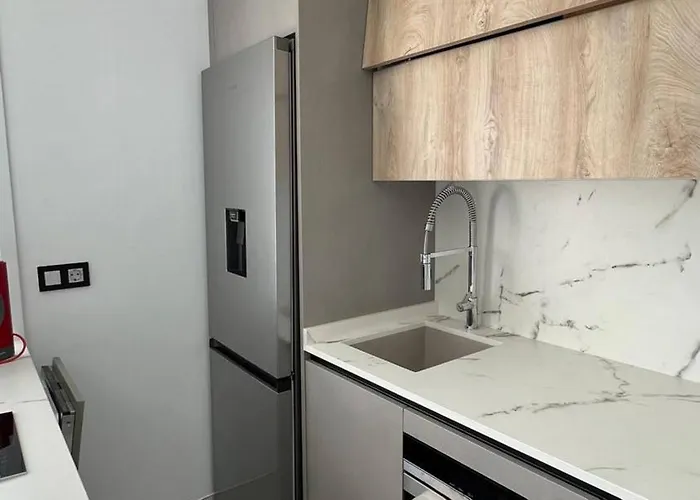 Апартаменты Precioso Estudio Al Lado Playa Av-63 *